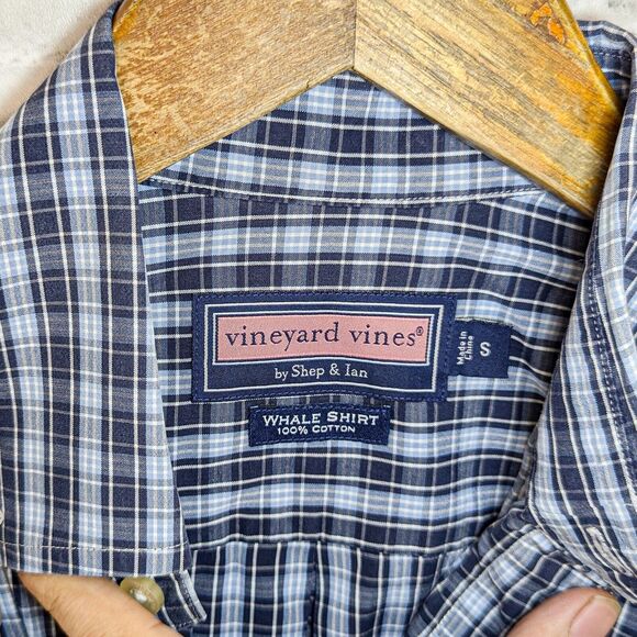Vineyard Vines Men's Button up Whale Shirt in Blue check cotton size Small - Picture 3 of 6
